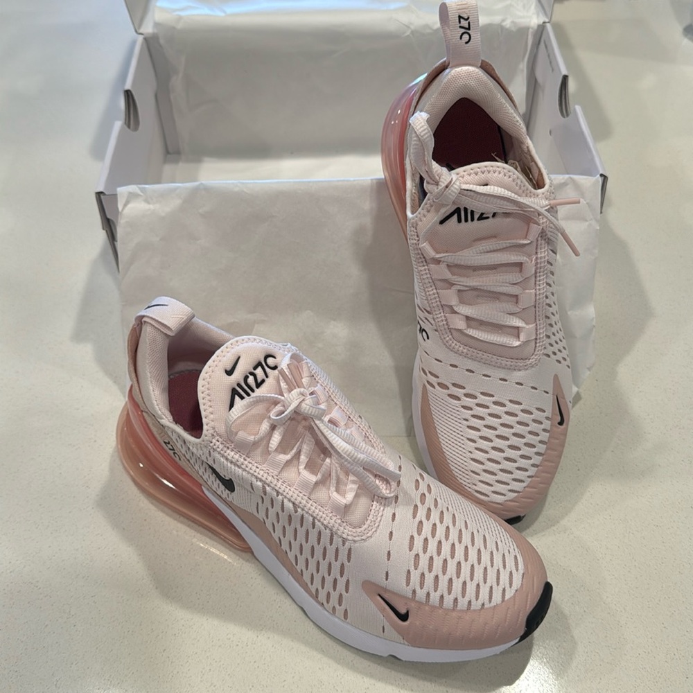 Nike Air Max 270